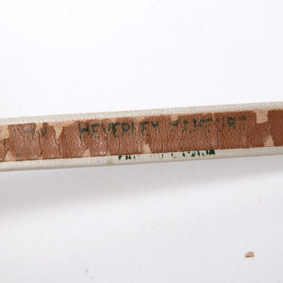 Vintage Beverly Hamburg Skinny Leather Belt  Gold Heart Beige Made in Canada - Picture 12 of 14